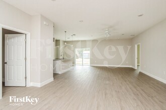 664 Weaver Rd SW in Palm Bay, FL - Building Photo - Building Photo