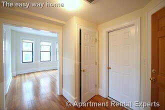881 Massachusetts Ave in Cambridge, MA - Building Photo - Building Photo