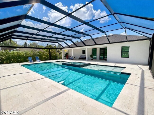 3283 50th Ave NE in Naples, FL - Building Photo - Building Photo