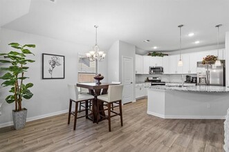 309 Ridge Dr in Justin, TX - Building Photo - Building Photo
