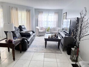 12500 SW 5th Ct in Pembroke Pines, FL - Building Photo - Building Photo