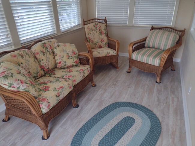 144 5th St S, Unit 1st Floor in Brigantine, NJ - Foto de edificio - Building Photo