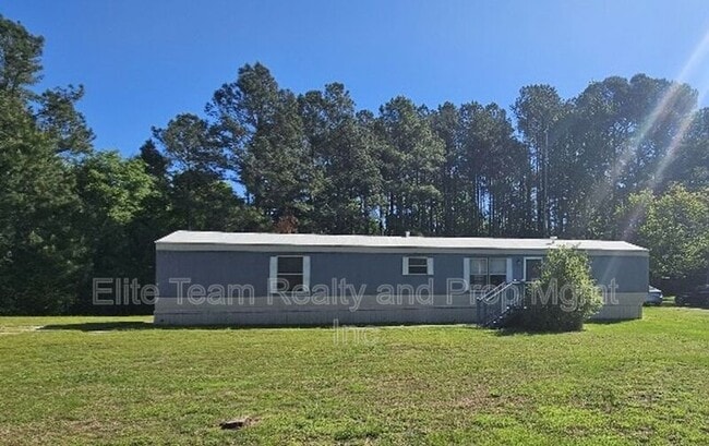 property at 2935 Cedarvale Rd