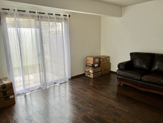 603 E 16th St in Ames, IA - Foto de edificio - Building Photo