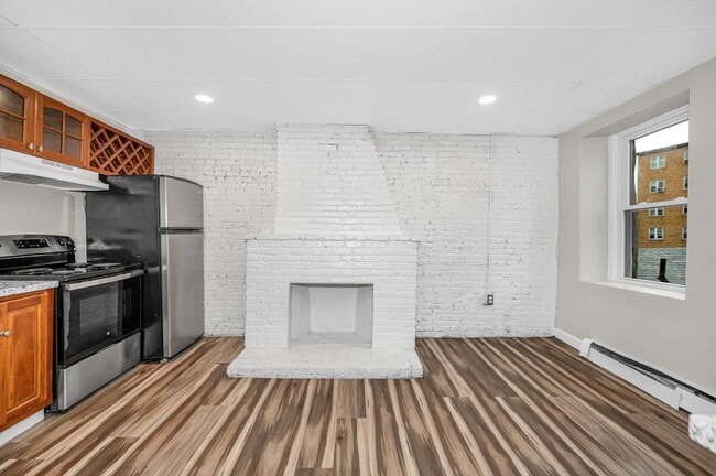 114 Appleton St in Lowell, MA - Building Photo - Building Photo