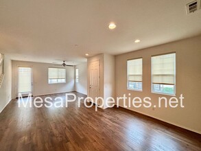 8086 Cresta Bella Rd in Rancho Cucamonga, CA - Building Photo - Building Photo