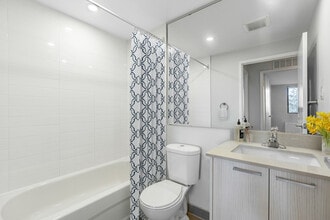 Adanac Crossing in Kitchener, ON - Building Photo - Building Photo