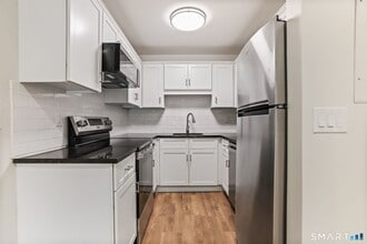 7 Hamilton Ave in Norwalk, CT - Building Photo - Building Photo