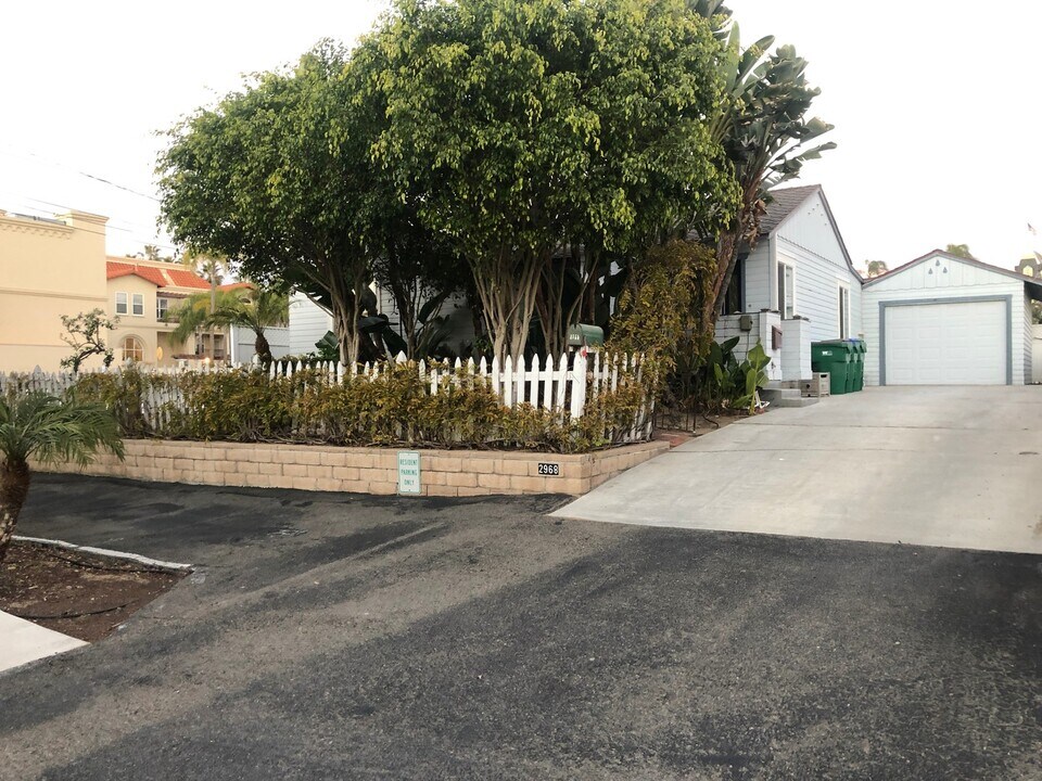 2937 Carlsbad Blvd in Carlsbad, CA - Building Photo