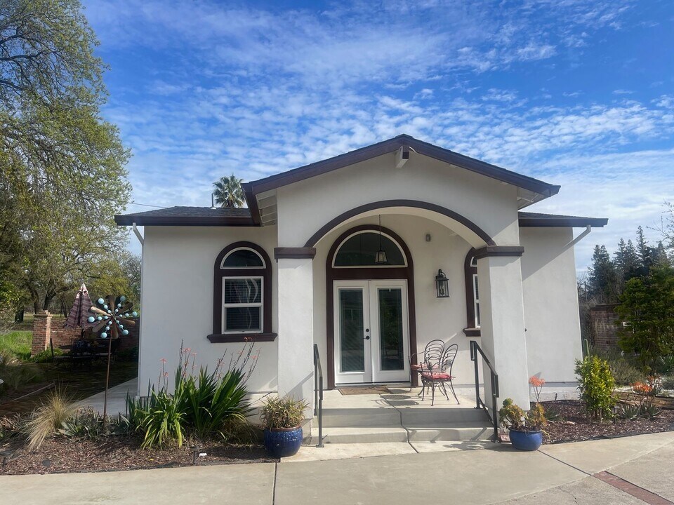 4615 Fair Oaks Blvd in Sacramento, CA - Building Photo