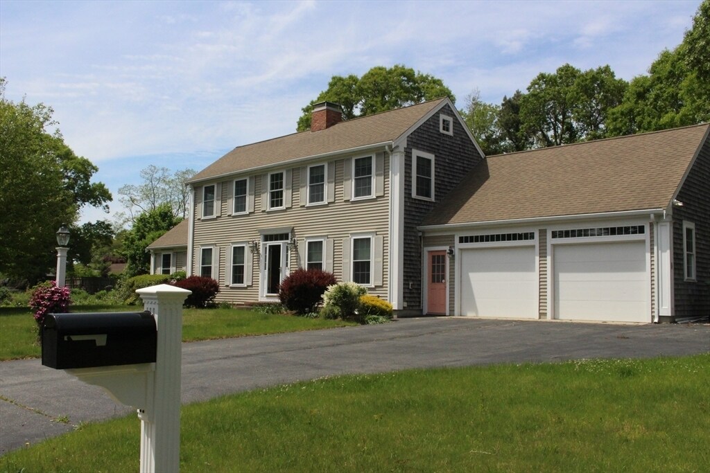 46 Winsome Rd in Yarmouth, MA - Building Photo