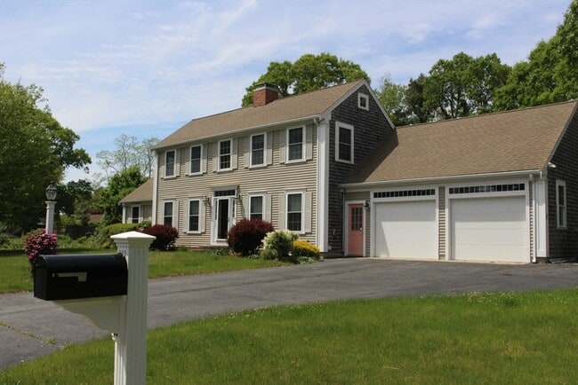 property at 46 Winsome Rd