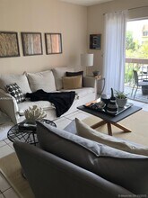 7740 Camino Real in Miami, FL - Building Photo - Building Photo