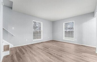 35389 Tall Oaks Dr in Sterling Heights, MI - Foto de edificio - Building Photo