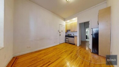 238 E 87th St in New York, NY - Building Photo - Building Photo