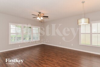 2128 Brandon Park Cir in Brandon, FL - Building Photo - Building Photo