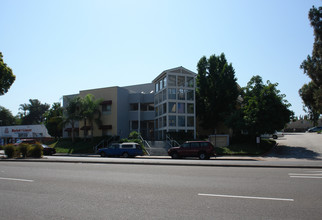 Racquet Club Luxury Apartments in La Mesa, CA - Building Photo - Building Photo