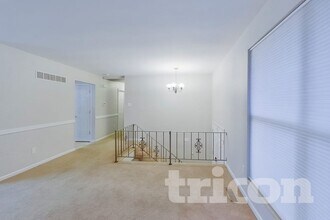 1563 Park Ridge Ln in Arnold, MO - Building Photo - Building Photo