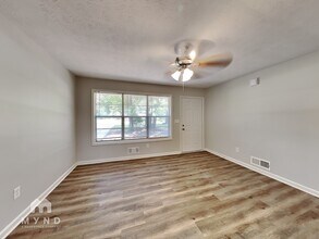 114 Airport Ct in Oxford, GA - Building Photo - Building Photo
