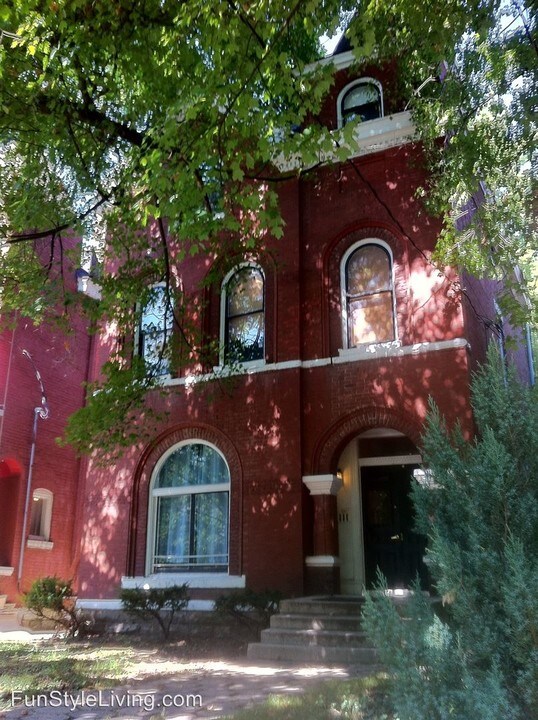 1436 S 2nd St in Louisville, KY - Building Photo