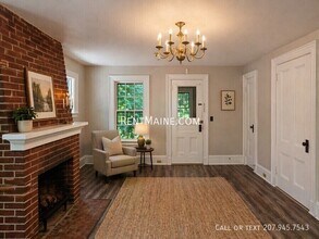 113 Winthrop St in Augusta, ME - Building Photo - Building Photo