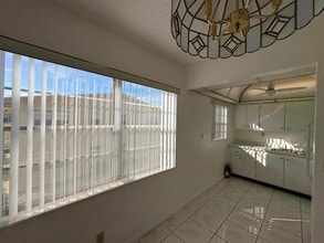 230 Bedford E in West Palm Beach, FL - Building Photo - Building Photo