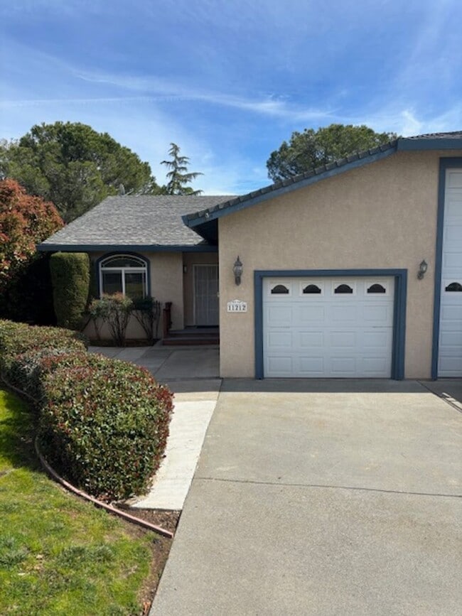 property at 11212 Mountain View Ct