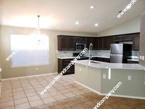 9701 Tapatio Dr NW in Albuquerque, NM - Building Photo - Building Photo