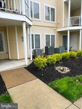 92 Catherine Ct in Levittown, PA - Foto de edificio - Building Photo