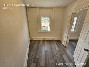 384 S Franklin St in Wilkes-Barre, PA - Foto de edificio - Building Photo