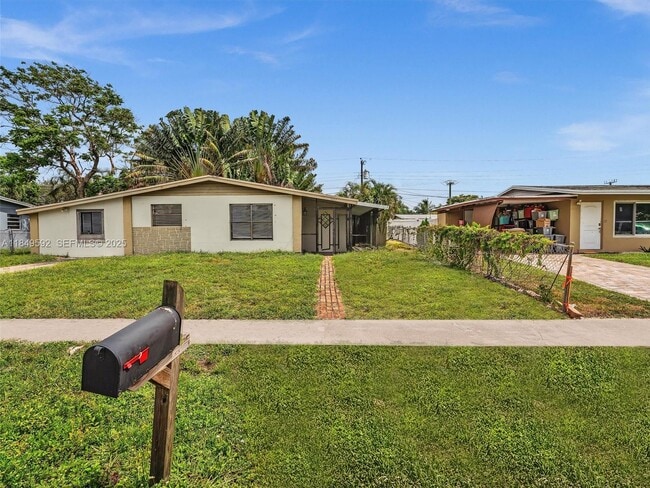 property at 5611 SW 37th St