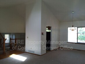 9996 Spring Hill Ln in Highlands Ranch, CO - Building Photo - Building Photo