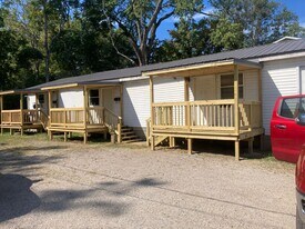 19 Hawthorne Ln in Bidwell, OH - Building Photo