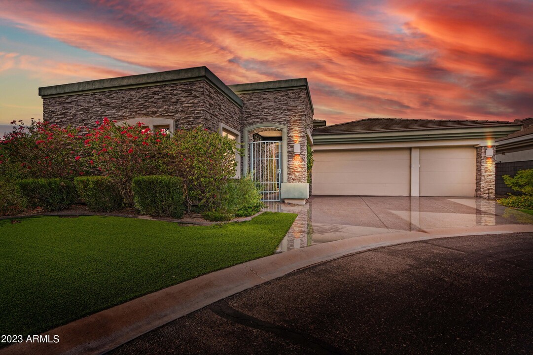 6402 N 28th St in Phoenix, AZ - Building Photo