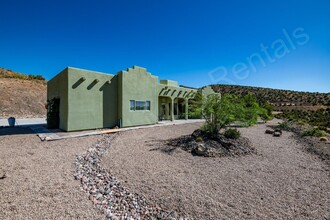 4310 E Tomahawk Dr in Kingman, AZ - Building Photo - Building Photo