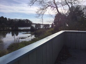 2 Pine Hill Rd in Bourne, MA - Building Photo