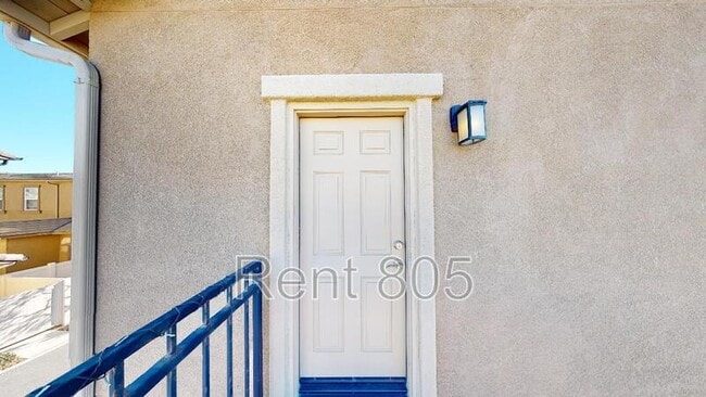 561 Nile River Dr in Oxnard, CA - Building Photo - Building Photo