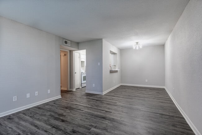 Memorial Fountain in Houston, TX - Building Photo - Interior Photo