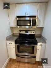 319 St Paul St in Brookline, MA - Building Photo - Building Photo