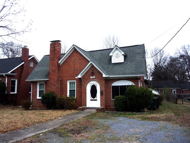 property at 738 Charlotte Ave