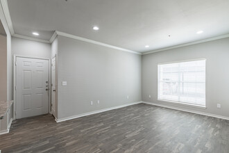 Vistas Two 52 in San Antonio, TX - Building Photo - Interior Photo