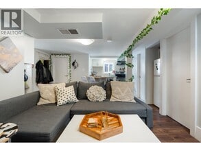 2808 W 6th Ave in Vancouver, BC - Building Photo - Building Photo