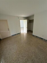 301 SW 9th St, Unit 2 in Fort Lauderdale, FL - Building Photo - Building Photo