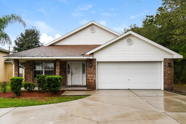 property at 2530 Fox Hill Ln