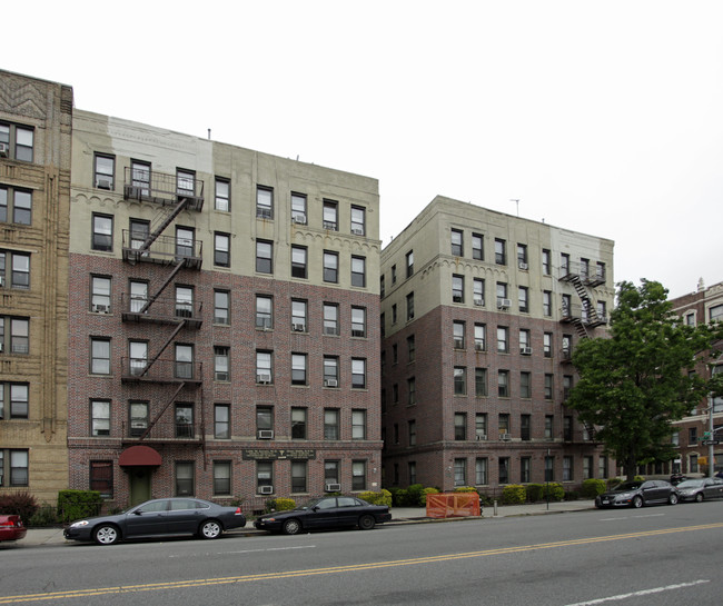 8000 4th Ave in Brooklyn, NY - Building Photo - Building Photo