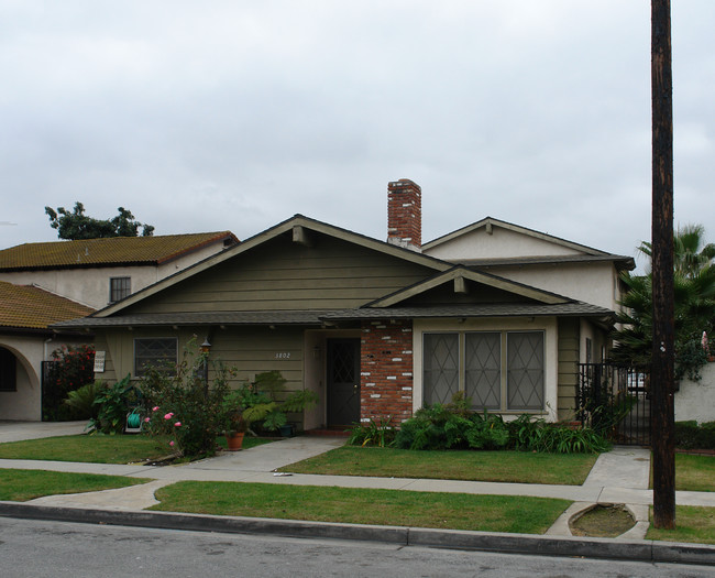 3802-3808 Green Ave in Los Alamitos, CA - Building Photo - Building Photo