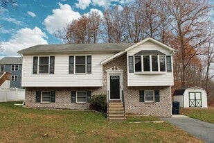 35 Catalpa Dr in North East, MD - Building Photo