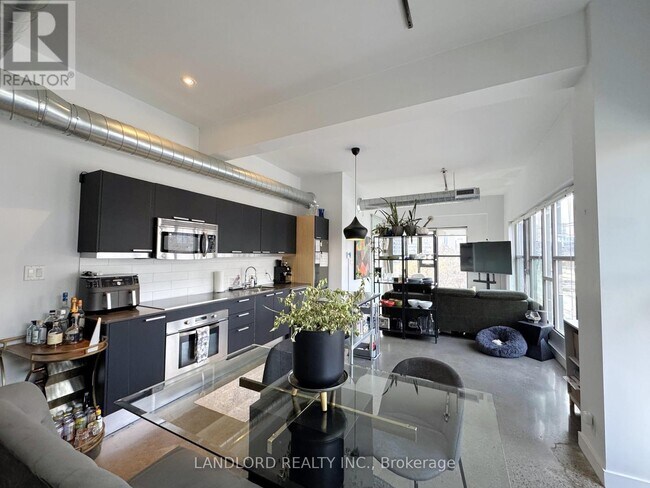 property at 625 Queen St E