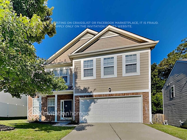 property at 11701 Oak St