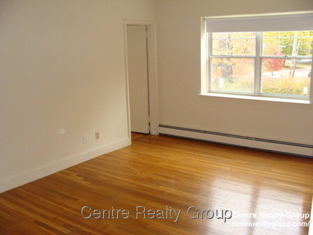 483 Centre St, Unit 1 in Newton, MA - Building Photo